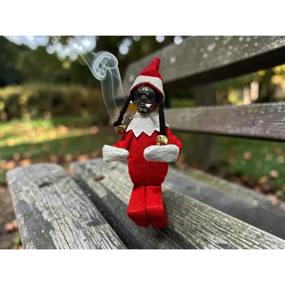 2025 Christmas Elf Doll Snoop Dog on A Bent Hip Hop Naughty Toy Gift Home Decor